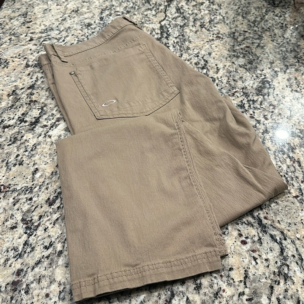 Men’s Oakley Pants 38W x 32L